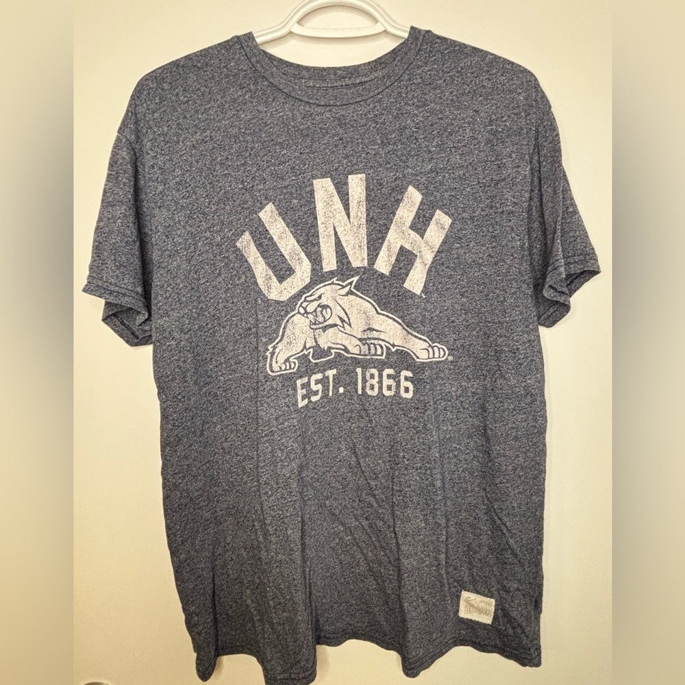 Retro brand Heather Navy Short-Sleeve UNH Graphic Tee Size L Men’s